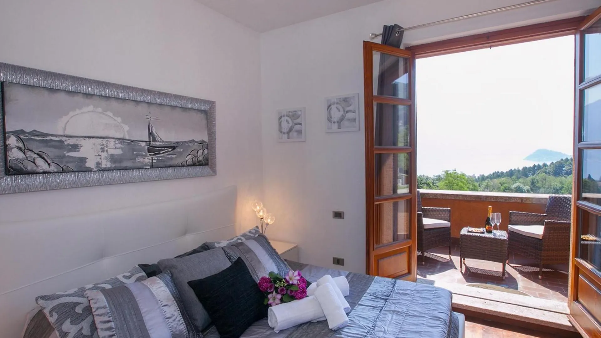 Villa Lakecomo - Ritrovo Менаджо